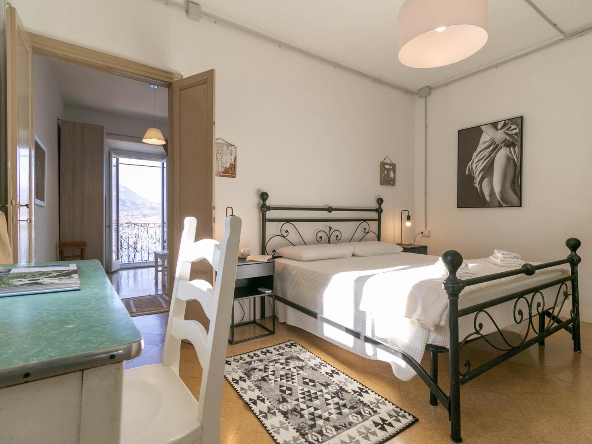 Welcomely - Casa Margherita Βαρένα Εξωτερικό φωτογραφία