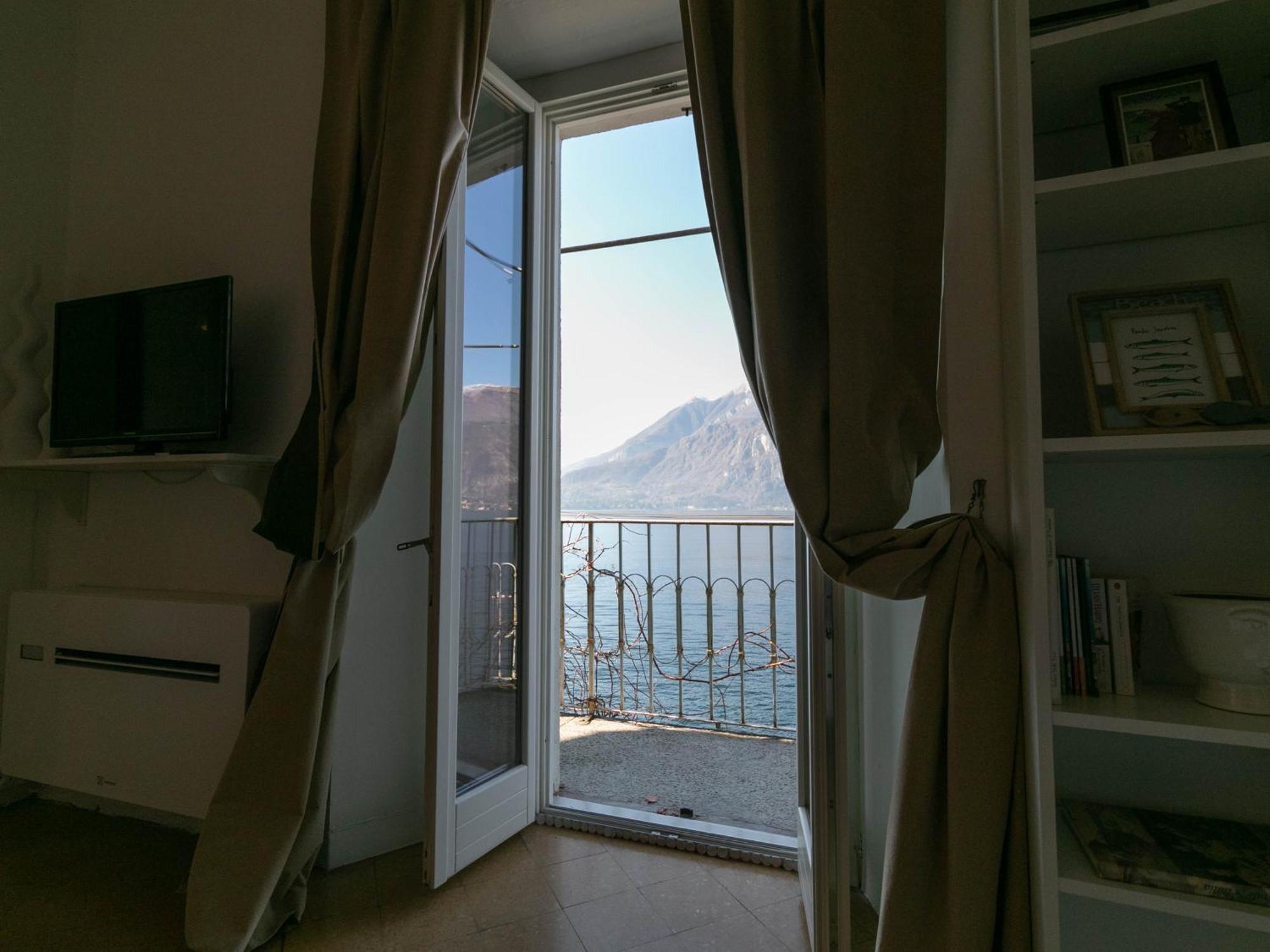 Welcomely - Casa Margherita Βαρένα Εξωτερικό φωτογραφία